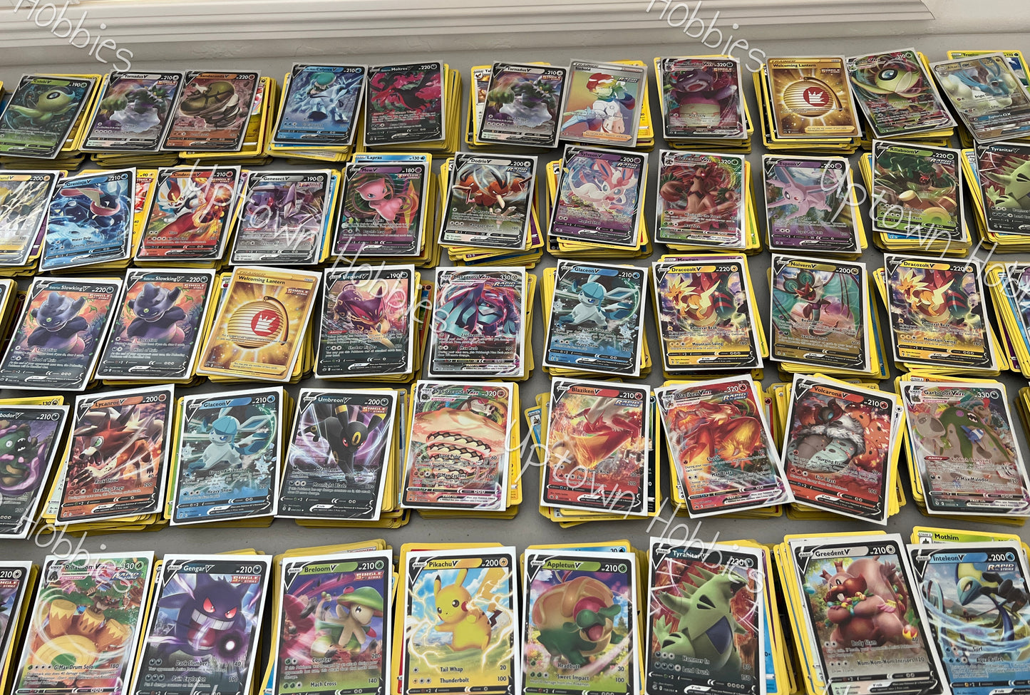 100 Pokemon Card Lot - Commons, Holos, Rares, 1x Ultra Rare (EX, GX, V, VMAX, or Full Art)